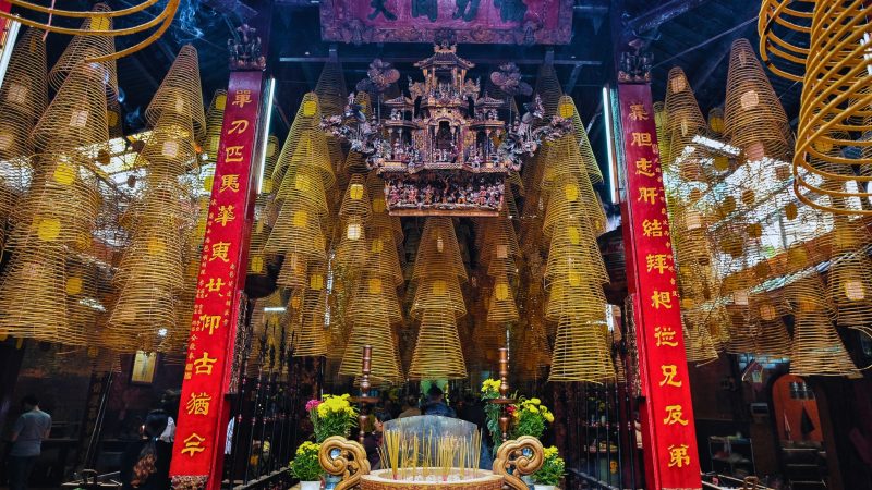 Signature Voyage Across Cultures: Grand Journey Through Vietnam & Cambodia 21 days — Gallery image 1