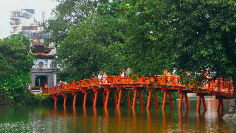 Balance & Renewal: Halong Bay Serenity to Yen Tu Spiritual Retreat 8 days — Gallery image 5