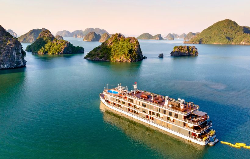 Hanoi Heritage & Halong Bay Premium Cruise MICE Tour 4 days [30 pax]